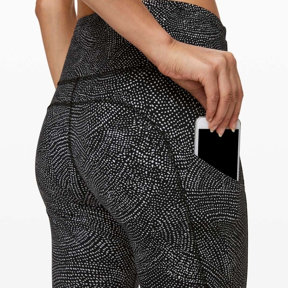 Lululemon Free Spirit Alpine White Black Leggins - Picture 3 of 11